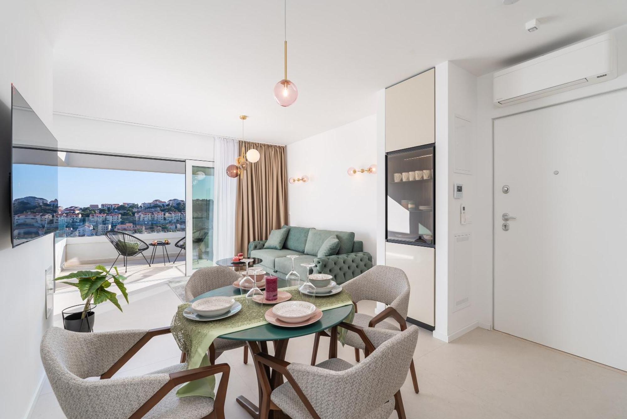 Sunset Apartment